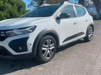 Usata Dacia Sandero Stepway 101 CV (74 kW) 2023 Bianco Berlina