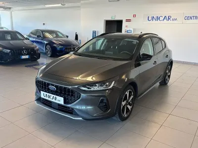 Usata Ford Focus Active 125 CV (91 kW) 2022 Magnetic grey Berlina