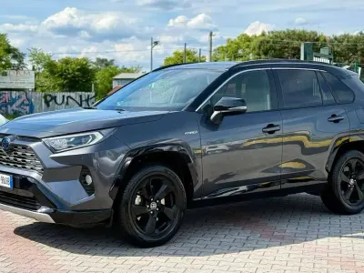 Usata Toyota RAV4 Hybrid Edition 178 CV (130 kW) 2021 Nero SUV