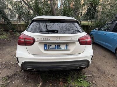 Usata Mercedes GLA200 Premium 136 CV (100 kW) 2019 Bianco SUV