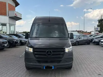 Usata Mercedes Sprinter 114 CV (83 kW) 2021 Marrone Furgone