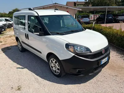 Usata Fiat Doblò 95 CV (69 kW) 2019 Bianco Monovolume