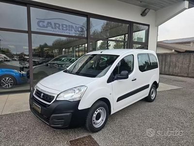 Usata Peugeot Partner Tepee Access 75 CV (55 kW) 2017 Bianco Monovolume