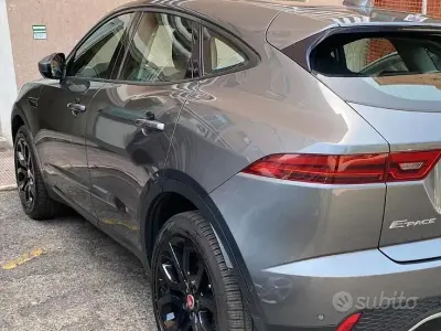 Usata Jaguar E-Pace 150 CV (110 kW) 2018 Grigio SUV