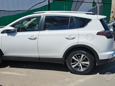 Usata Toyota RAV4 150 CV (110 kW) 2016 Bianco SUV