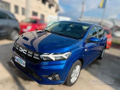 Usata Dacia Sandero Expression 101 CV (74 kW) 2023 Blu Berlina