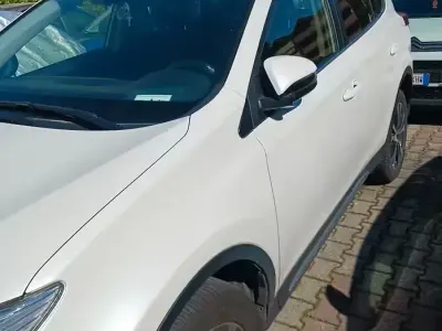 Usata Toyota RAV4 2013 Bianco SUV