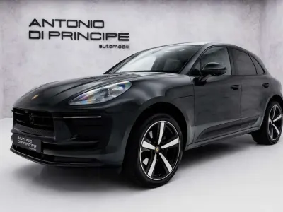 Usata Porsche Macan Sport 265 CV (194 kW) 2022 Grigio vulcano SUV
