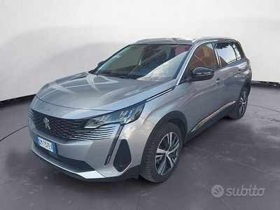 Gebraucht Peugeot 5008 Allure 131 PS (96 kW) 2022 Grau SUV