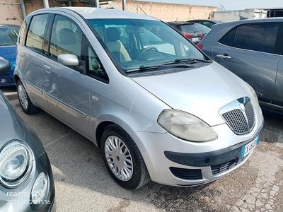 Usata Lancia Musa 69 CV (50 kW) 2005 Grigio Monovolume