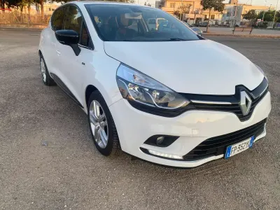 Usata Renault Clio IV 90 CV (66 kW) 2018 Bianco Berlina