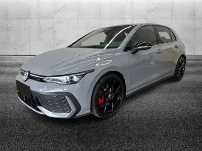 Usata VW Golf VIII GTI 265 CV (194 kW) 2024 Grigio Berlina
