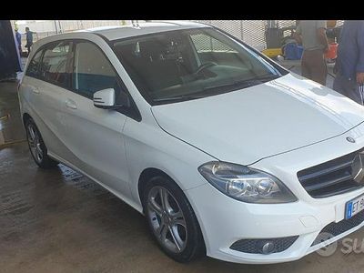 Bianco Usata 2014 Mercedes 180 Berlina | 5500 €