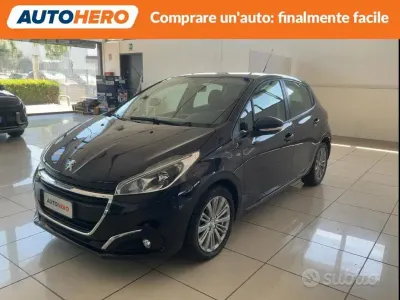 Usata Peugeot 208 75 CV (55 kW) 2016 Bluazzurro Utilitaria
