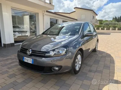 Usata VW Golf VII Highline 105 CV (77 kW) 2012 Grigio Berlina