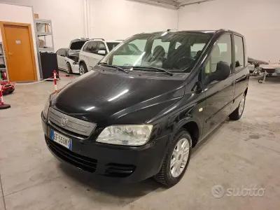 Begagnad Fiat Multipla Emotion 103 HK (75 kW) 2009 Svart Minibuss