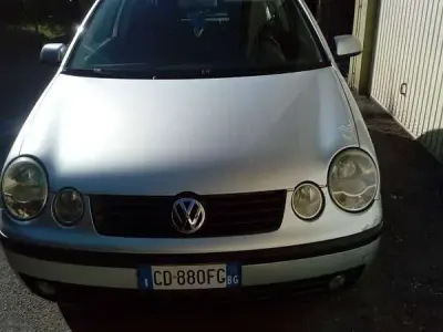 Usata VW Polo Comfortline 64 CV (47 kW) 2002 Berlina