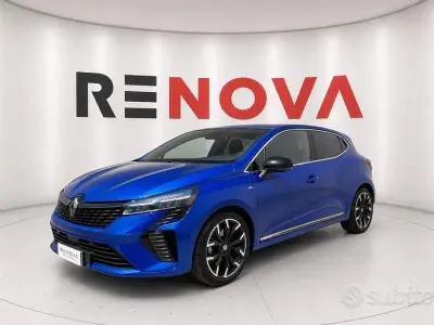 Usata Renault Clio Techno 145 CV (106 kW) 2023 Blu Utilitaria