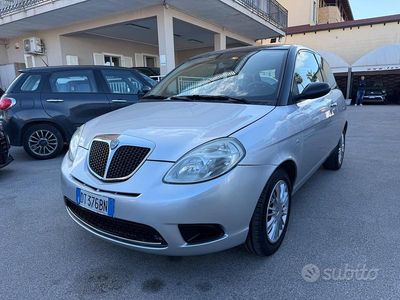 Usata Lancia Ypsilon 60 CV (44 kW) 2009 Grigio Utilitaria