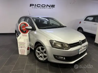 Käytetty VW Polo Comfortline 75 HP (55 kW) 2011 Harmaa Viistoperä