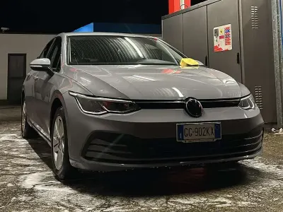Usata VW Golf VIII Life 150 CV (110 kW) 2020 Grigio Berlina