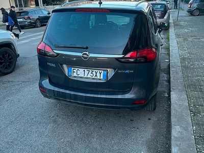 Grigio Usata 2016 Opel Zafira Monovolume | 4800 € (Super prezzo)