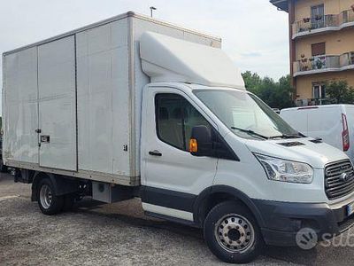 Usata Ford Transit 131 CV (96 kW) 2019 Bianco / pastello Cabrio