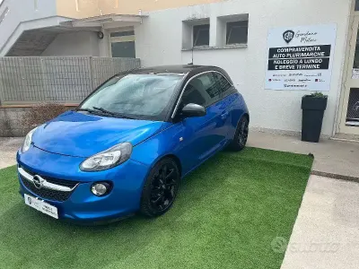 Usata Opel Adam 69 CV (50 kW) 2016 Blu Utilitaria