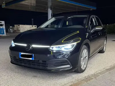 Usata VW Golf VIII Style 131 CV (96 kW) 2021 Nero Berlina