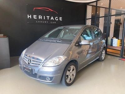 Usata Mercedes A180 Avantgarde 109 CV (80 kW) 2011 Grigio Monovolume