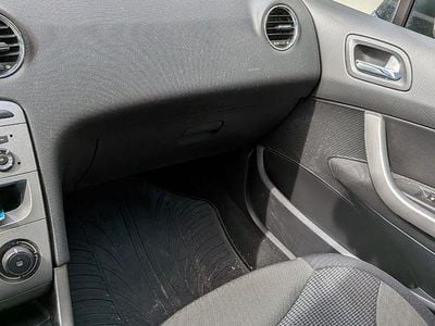 Usata Peugeot 308 112 CV (82 kW) 2008 Nero Berlina