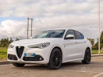 Usata Alfa Romeo Stelvio Executive 180 CV (132 kW) 2018 Bianco SUV