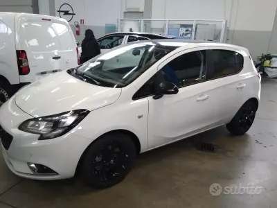 Usata Opel Corsa Edition 75 CV (55 kW) 2018 Bianco Utilitaria