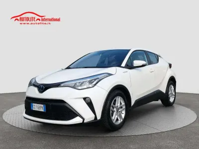 Usata Toyota C-HR+ Business Edition 98 CV (72 kW) 2020 Bianco SUV