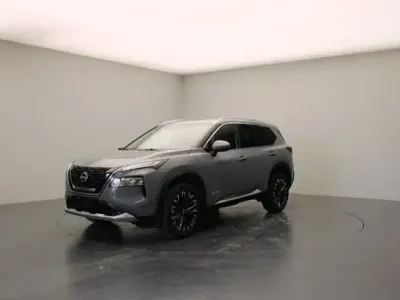 Gebraucht Nissan X-Trail Tekna 213 PS (156 kW) 2024 Grau SUV