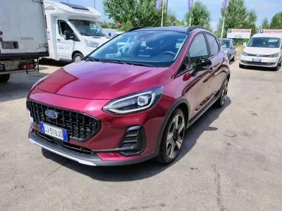 Usata Ford Fiesta Active X 125 CV (91 kW) 2022 Beautiful berry Utilitaria