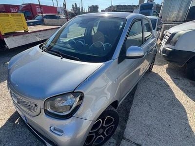 Begagnad Smart ForFour Prime 71 HK (52 kW) 2016 Grå Halvkombi