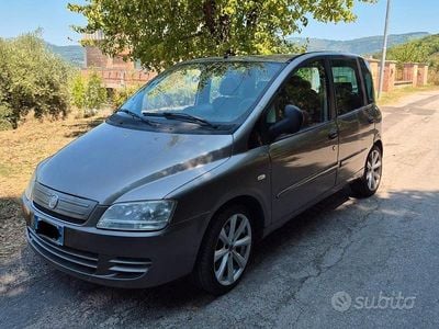 Usata Fiat Multipla Dynamic 116 CV (85 kW) 2009 Grigio Monovolume