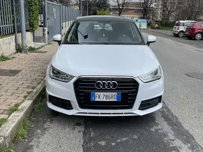 Usata Audi A1 Sportback S-Line 86 CV (63 kW) 2017 Utilitaria