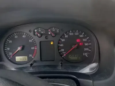 Usata VW Golf IV 75 CV (55 kW) 2000 Grigio Berlina