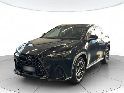 Usata Lexus NX350h 244 CV (179 kW) 2022 Nero SUV