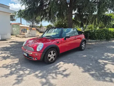 Usata Mini One Cabriolet 90 CV (66 kW) 2006 Rosso Cabrio