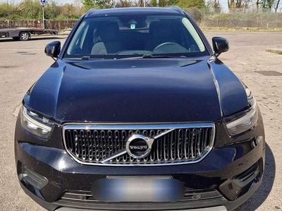 Usata Volvo XC40 Momentum 129 CV (94 kW) 2022 SUV