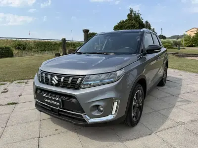 Usata Suzuki Vitara 129 CV (94 kW) 2023 Grigio SUV