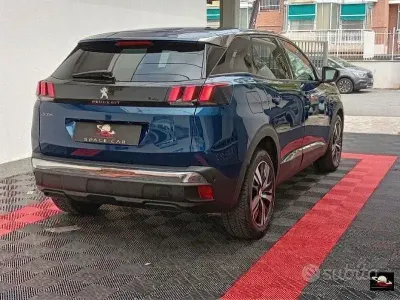 Begagnad Peugeot 3008 S 131 HK (96 kW) 2023 Blå SUV