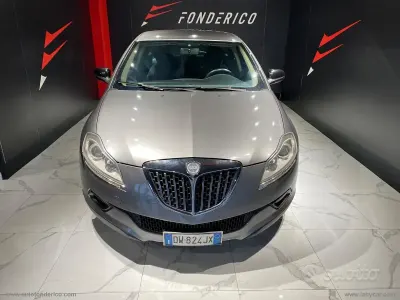 Usata Lancia Delta 120 CV (88 kW) 2009 Argento Utilitaria