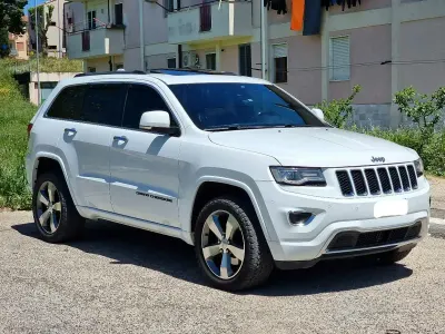 Usata Jeep Grand Cherokee Overland 250 CV (183 kW) 2014 Bianco SUV