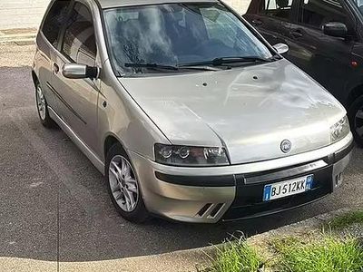 Usata Fiat Punto 80 CV (58 kW) 2000 Grigio Utilitaria