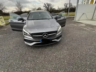 Usata Mercedes CLA200 136 CV (100 kW) 2017 Grigio Berlina