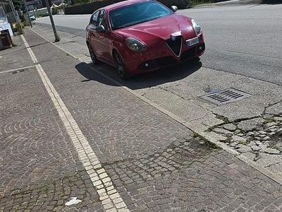 Usata Alfa Romeo Giulietta 105 CV (77 kW) 2011 Rosso Berlina